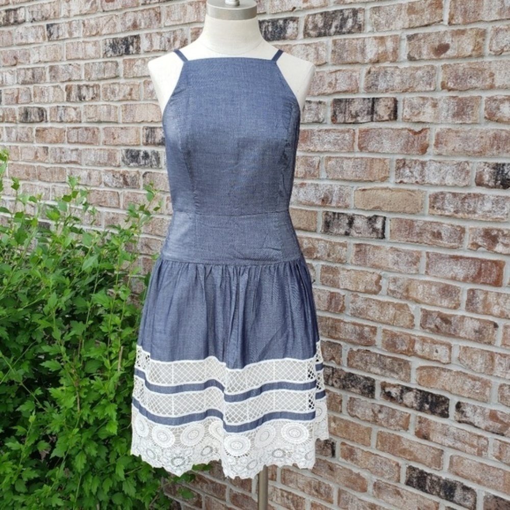 Nwt Ann Taylor Halter Fit N Flare Lace Hem Dress 0